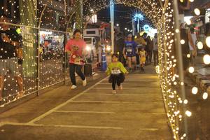 BIB: 4782
                            <button type="button" onclick="openModal(26274754)" class="btn btn-primary btn-sm float-right btn-popup" data-toggle="modal" data-target=".modal-high-quality">
                        <i class="fas fa-shopping-cart"></i> Add to Cart
                    </button>
                                            <button type="button" onclick="isThisMe(26274754, true)" class="btn btn-success btn-sm float-right btn-popup btn-isme hidden" data-toggle="tooltip" data-placement="bottom" title="นี่คือรูปของคุณใช่ไหม คลิกที่นี่เพื่อเอาเข้าอัลบั้ม">
                        <i class="fas fa-plus"></i> Add to album
                    </button>
                    <button type="button" onclick="isThisMe(26274754, false)" class="btn btn-warning btn-sm float-right btn-popup btn-isnotme hidden">
                        <i class="fas fa-ban"></i> Remove from album
                    </button>